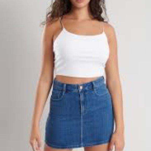 High Waisted Mini-Skirt - Picture 2 of 4